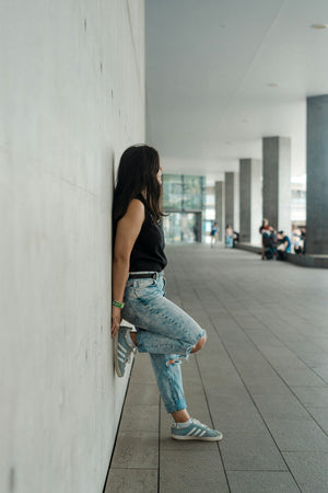 Scrolling image 13