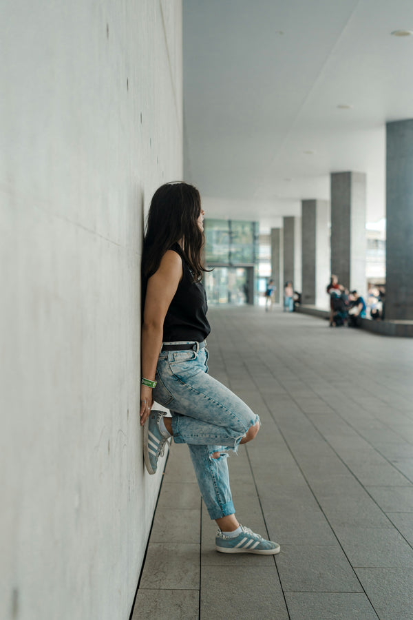 Scrolling image 13