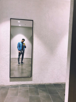 Scrolling image 9